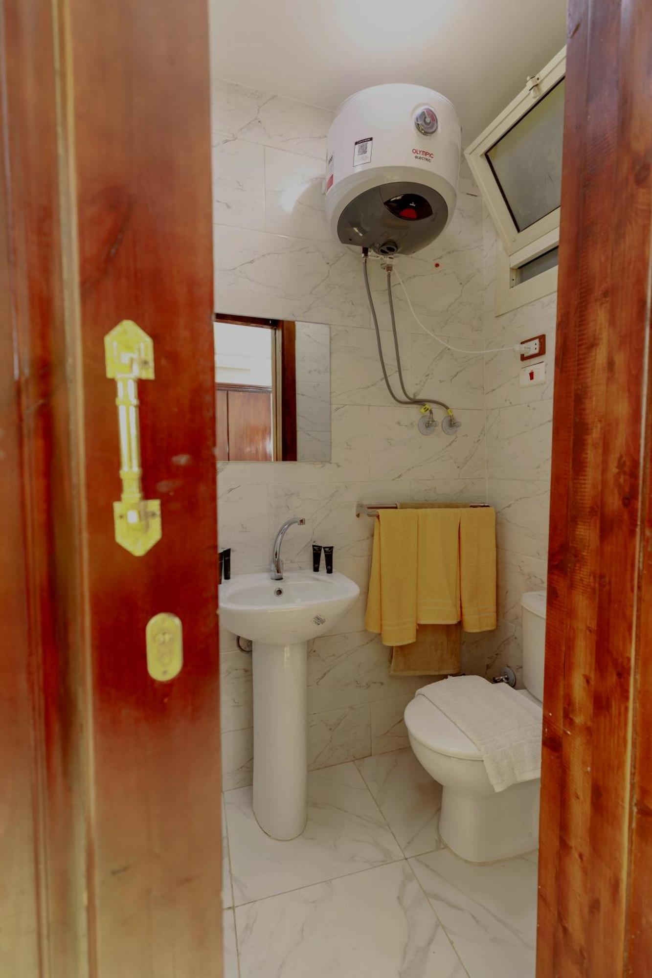 Pyramids Middle Eastern Family View 4* Le Caire