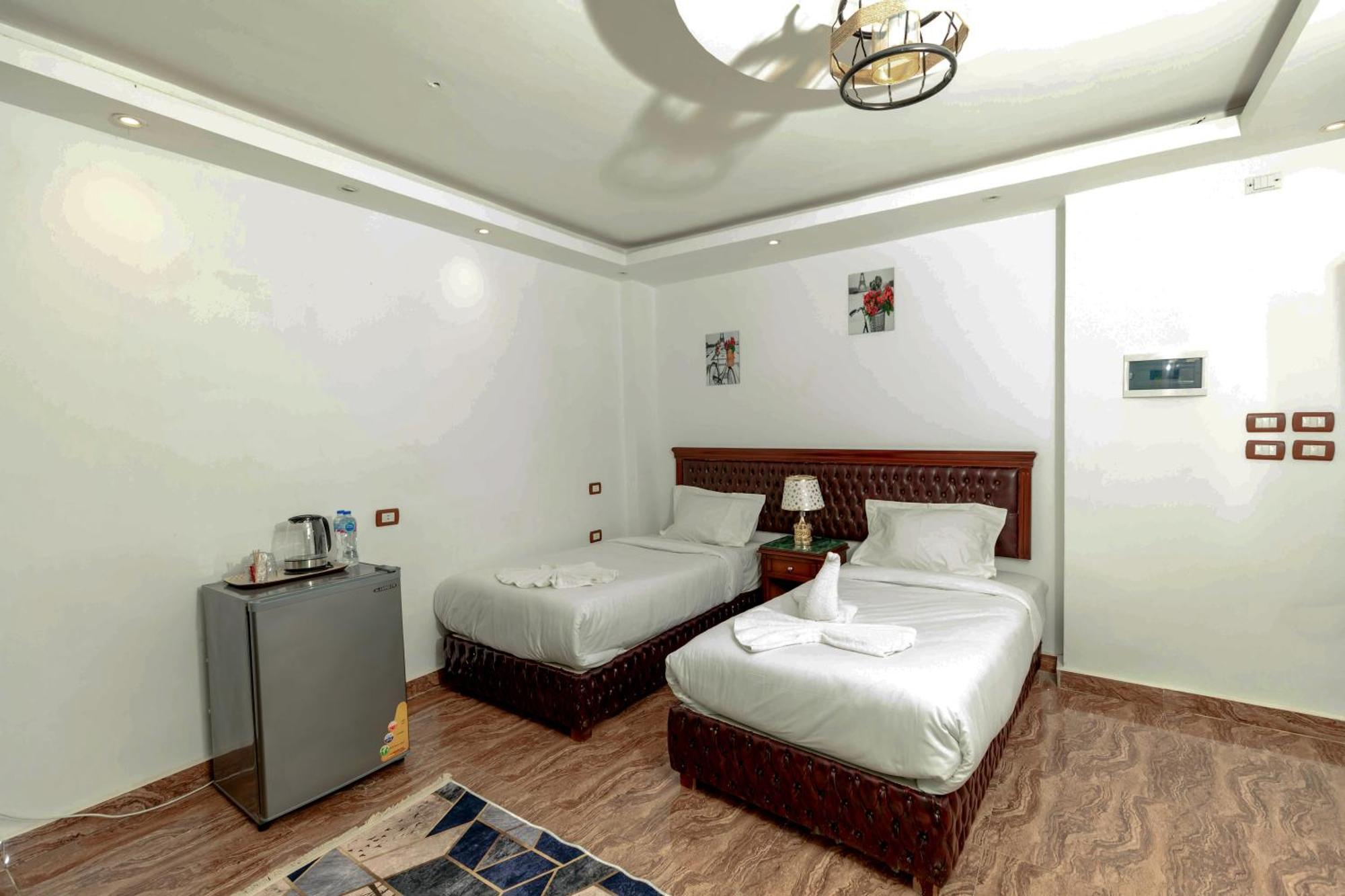 Pyramids Middle Eastern Family View Hotel Le Caire