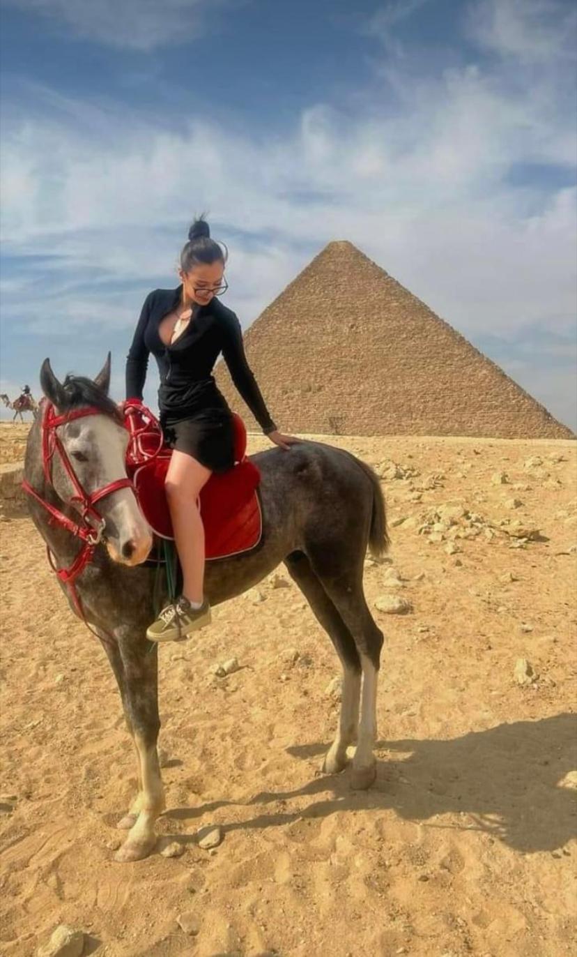 Pyramids Middle Eastern Family View Hotel 4*