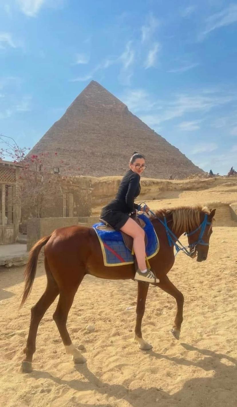 Pyramids Middle Eastern Family View 4* Le Caire